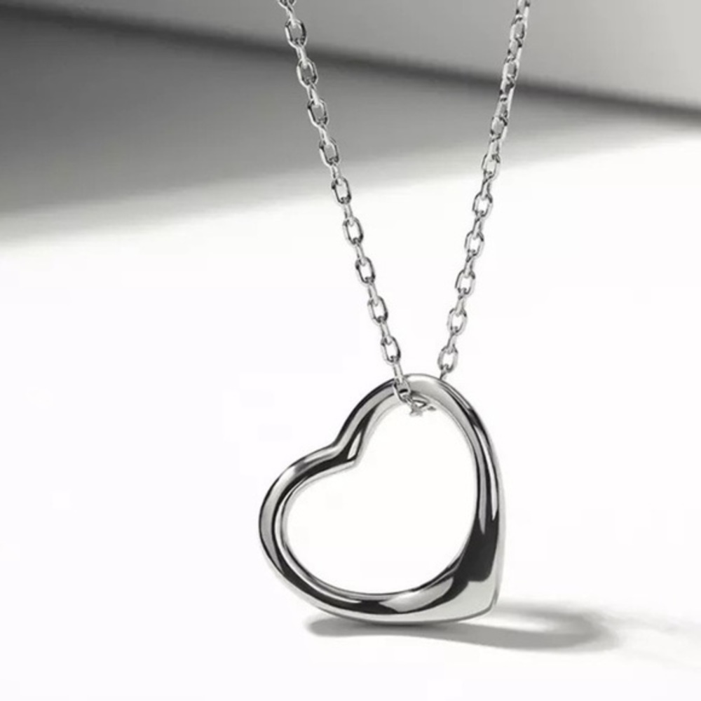 925 Sterling Silver Hollow Heart Necklace - Picture 4 of 7
